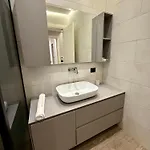 Queen's Luxury Delijorgji