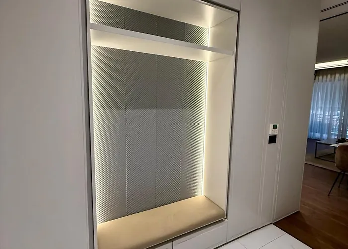 Queen's Luxury Delijorgji Lägenhet Tirana