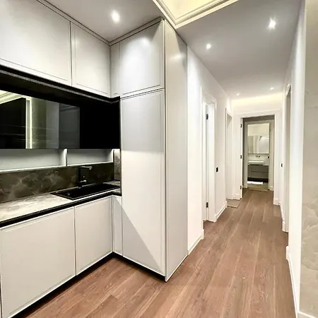 Apartamento Queen's Luxury Delijorgji Tirana