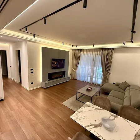 Apartamento Queen's Luxury Delijorgji *
