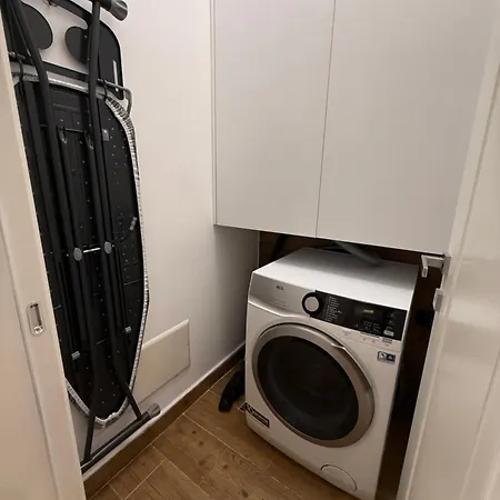 Apartamento Queen's Luxury Delijorgji