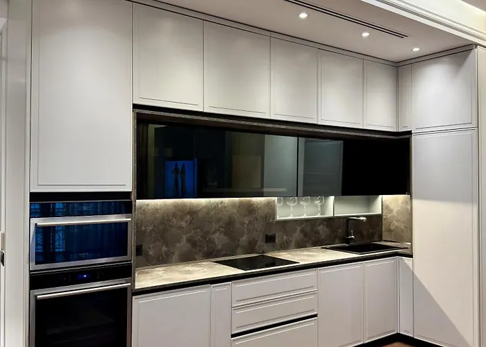 Queen's Luxury Delijorgji *