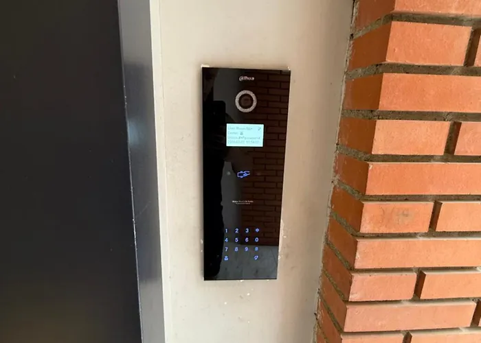 Queen's Luxury Delijorgji 公寓 *